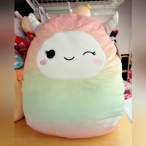 16" Squishmallow Yara The Rainbow Yeti